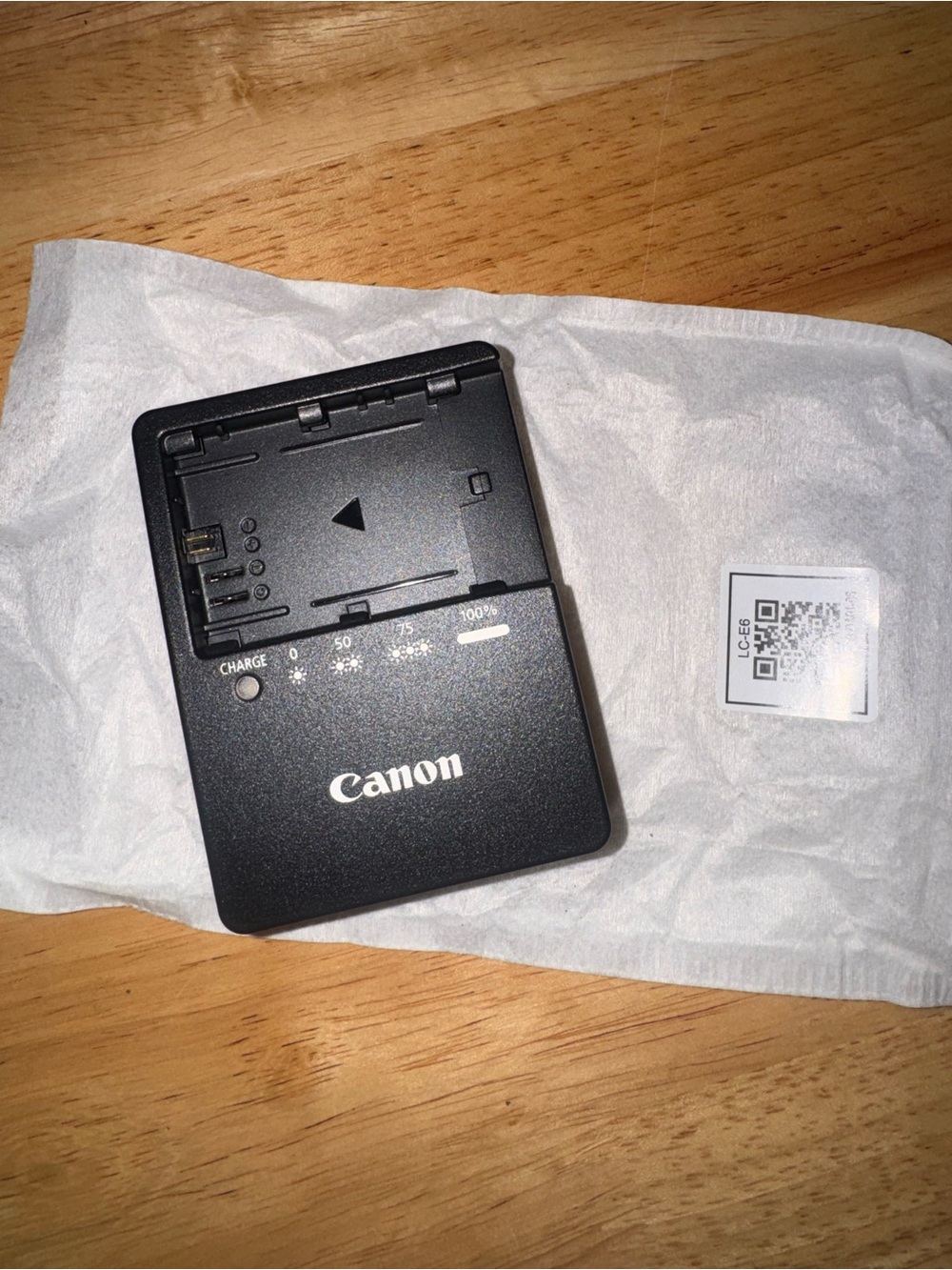 Canon LC-E6 Battery Charger in Black